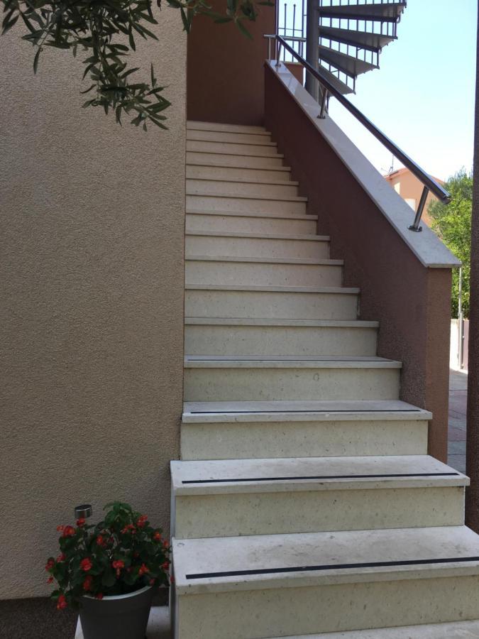 Apartmani Mia Trogir Eksteriør bilde
